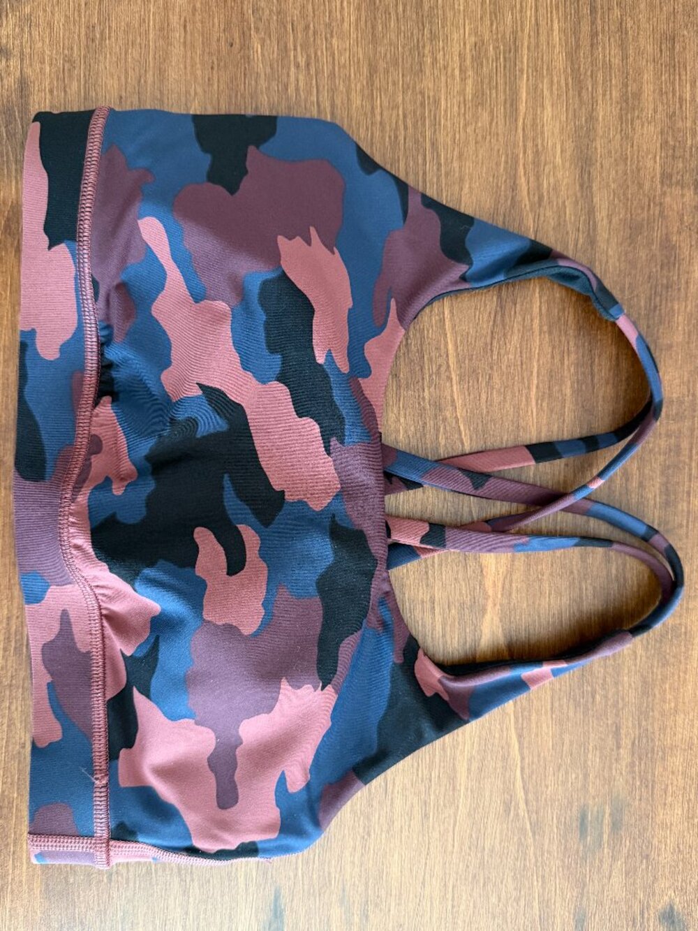 Lululemon NWOT Energy Bra *Medium Support, B–D Cups Camo Smoky Red Night Size 6